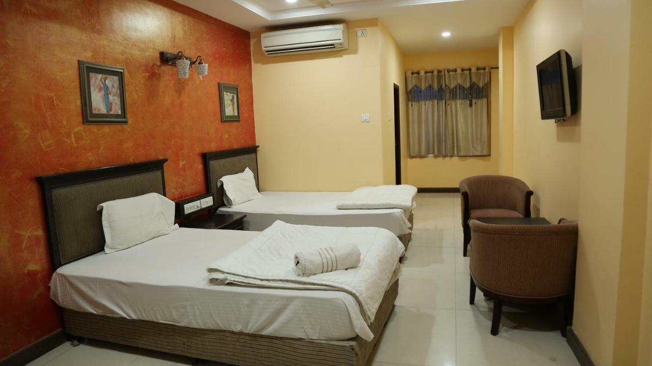 韦洛尔 Sriannamalaiyar Residency酒店 外观 照片